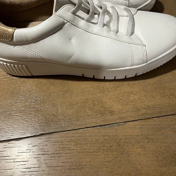Soul Naturalizer White Sneakers - Picture 3 of 7